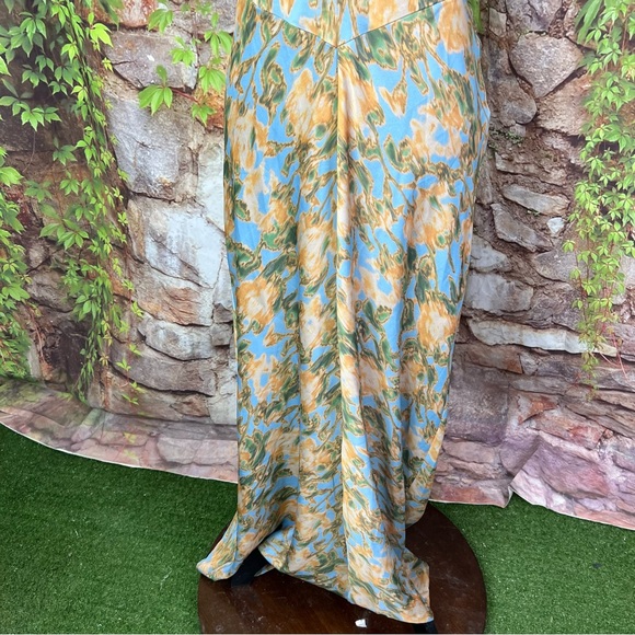 WEWOREWHAT Floral Print Puff Sleeve Maxi Dress, 10 - Picture 5 of 15